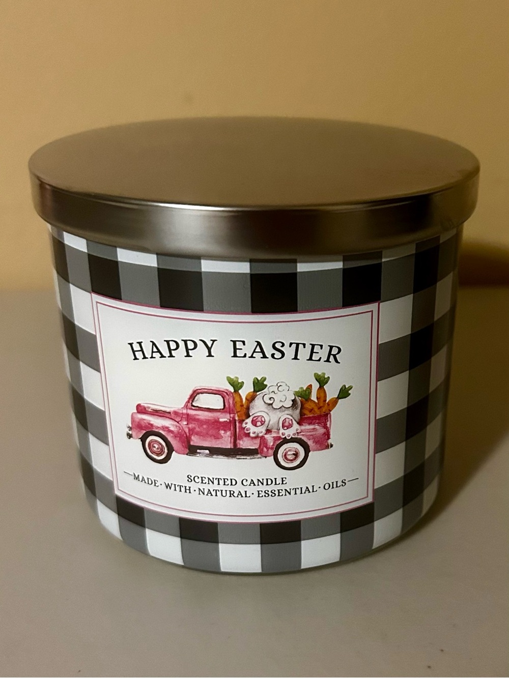 Happy Easter RedTruck Scented Candle
